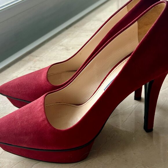 PRADA burgundy suede EU37/US7 pointy toe platform pumps - Picture 1 of 5